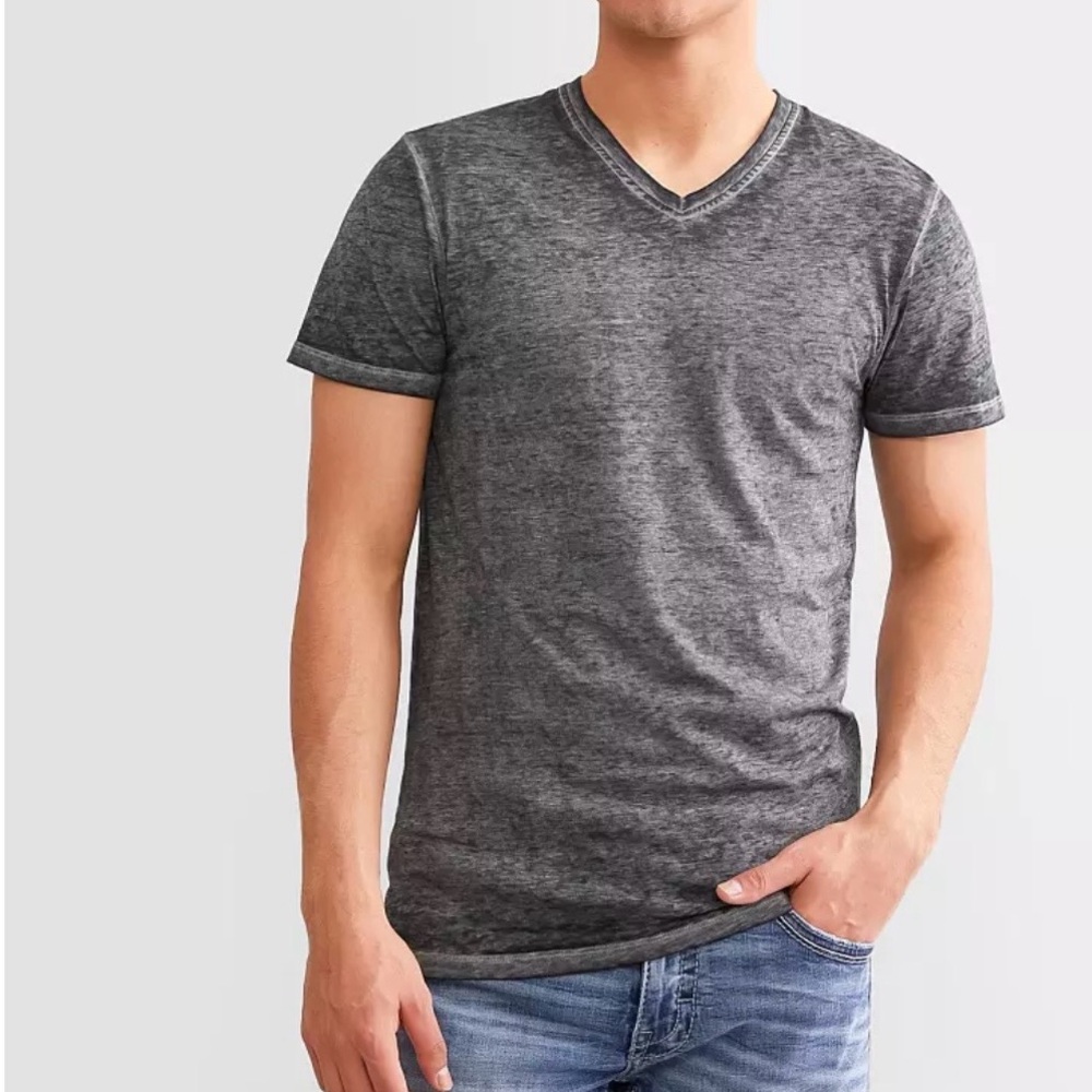 Buckle Men's Charcoal Heather V-Neck Short Sleeve Tee